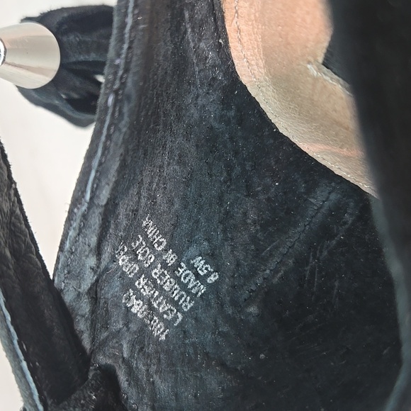 Torrid Black Women's Suede Ankle Strap Open Toe Heels Shoes Sz 8.5W - Picture 11 of 11